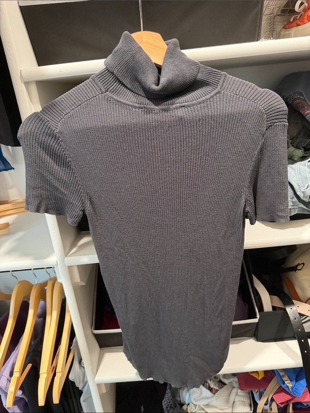 Zara Ribbed Short-Sleeve Turtleneck in Charcoal